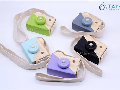 Mô hình máy chụp hình bằng gỗ mini cho bé có dây đeo